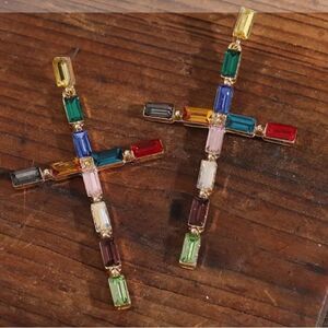 💙 Exquisite & elegant multicolored crystal cross earrings 💙